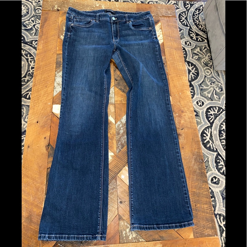 White House Black Market Blanc jeans